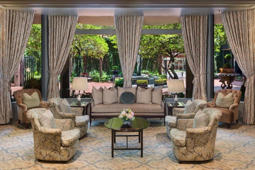 Отель The Windsor Court Новый Орлеан Экстерьер фото